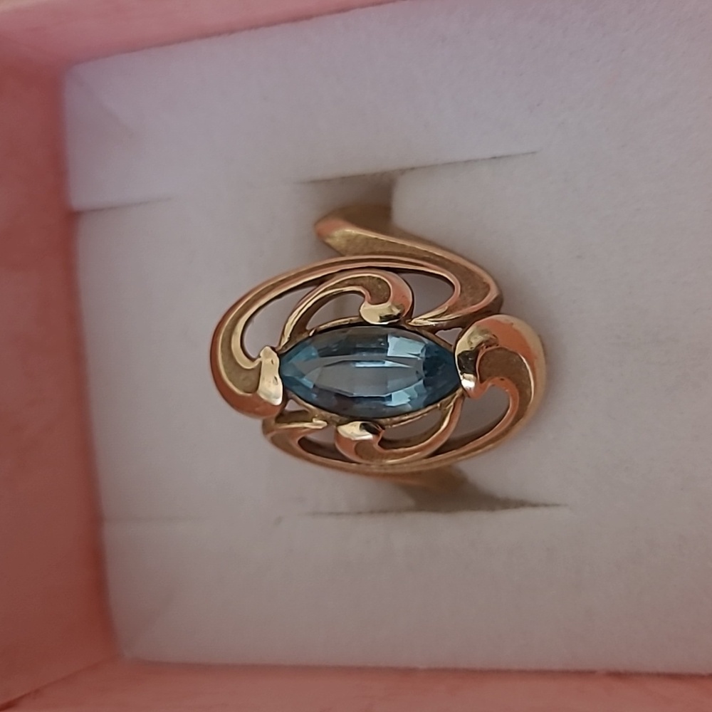 James Avery Custom 14k Gold Blue Topaz Ring size 7